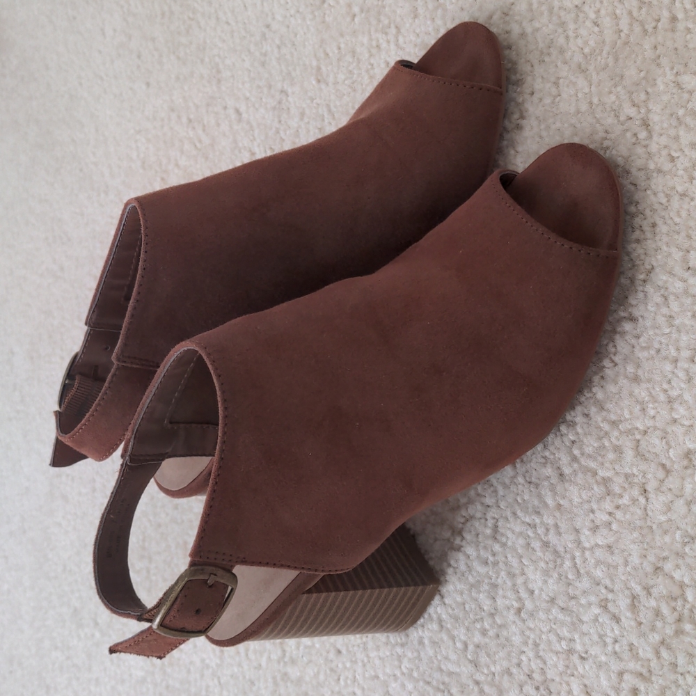 Chinese Laundry Cinnamon Suede Peep-Toe Bootie (Size 7.5)
